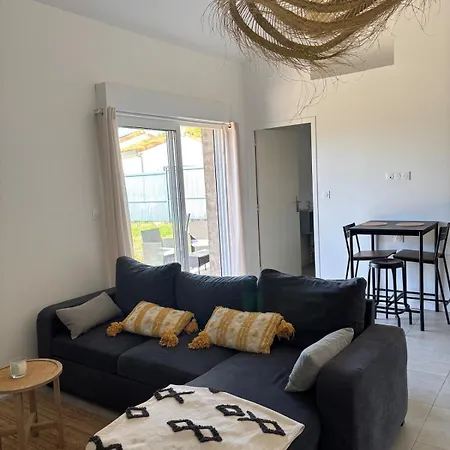 Maisonnette Avec Terrasse * Монтобан